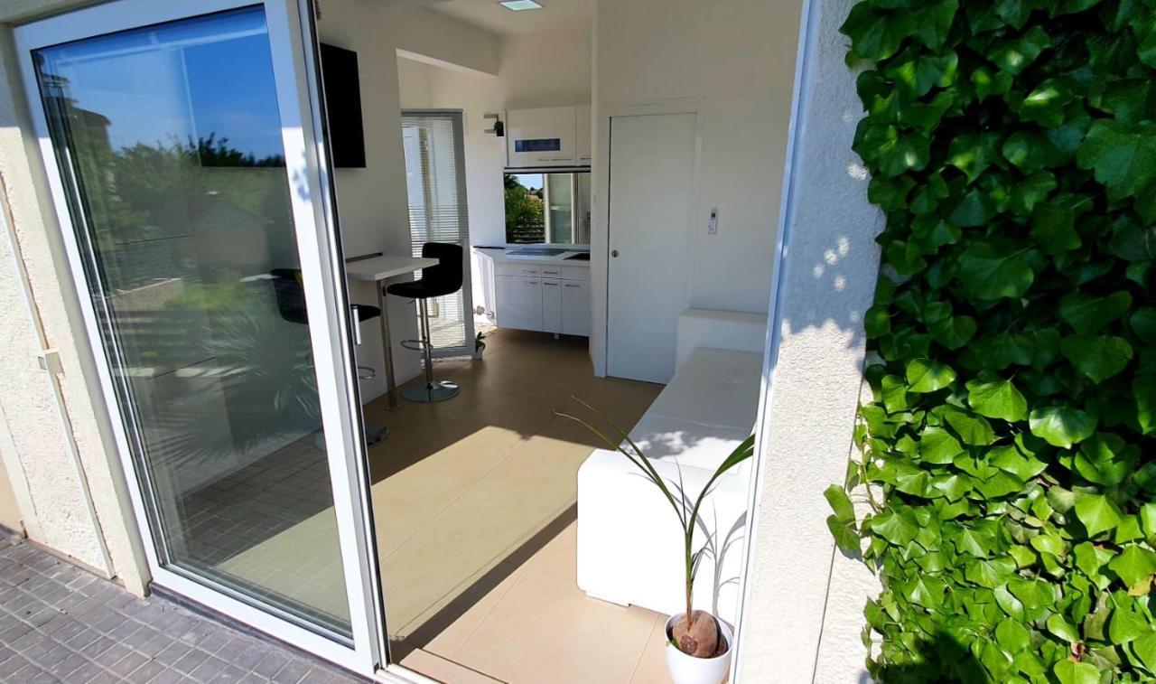 Penthouse Jacuzzi & Pool Apartmants Opatija Bagian luar foto