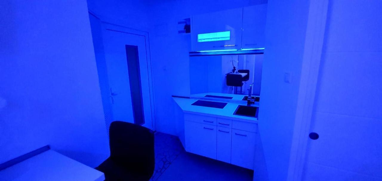 Penthouse Jacuzzi & Pool Apartmants Opatija Bagian luar foto