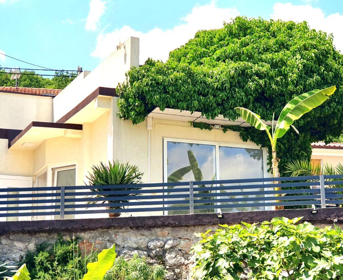 Penthouse Jacuzzi & Pool Apartmants Opatija Bagian luar foto