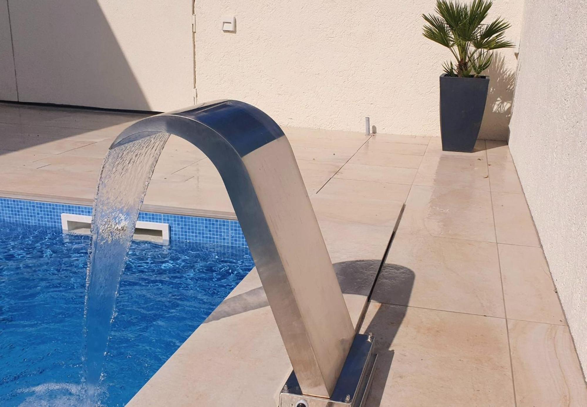 Penthouse Jacuzzi & Pool Apartmants Opatija Bagian luar foto