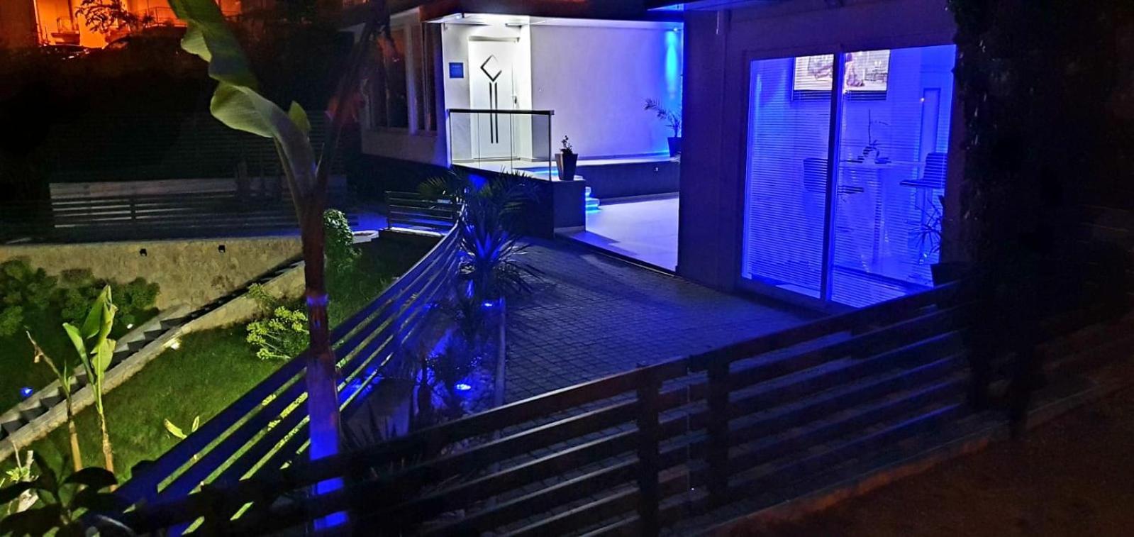 Penthouse Jacuzzi & Pool Apartmants Opatija Bagian luar foto