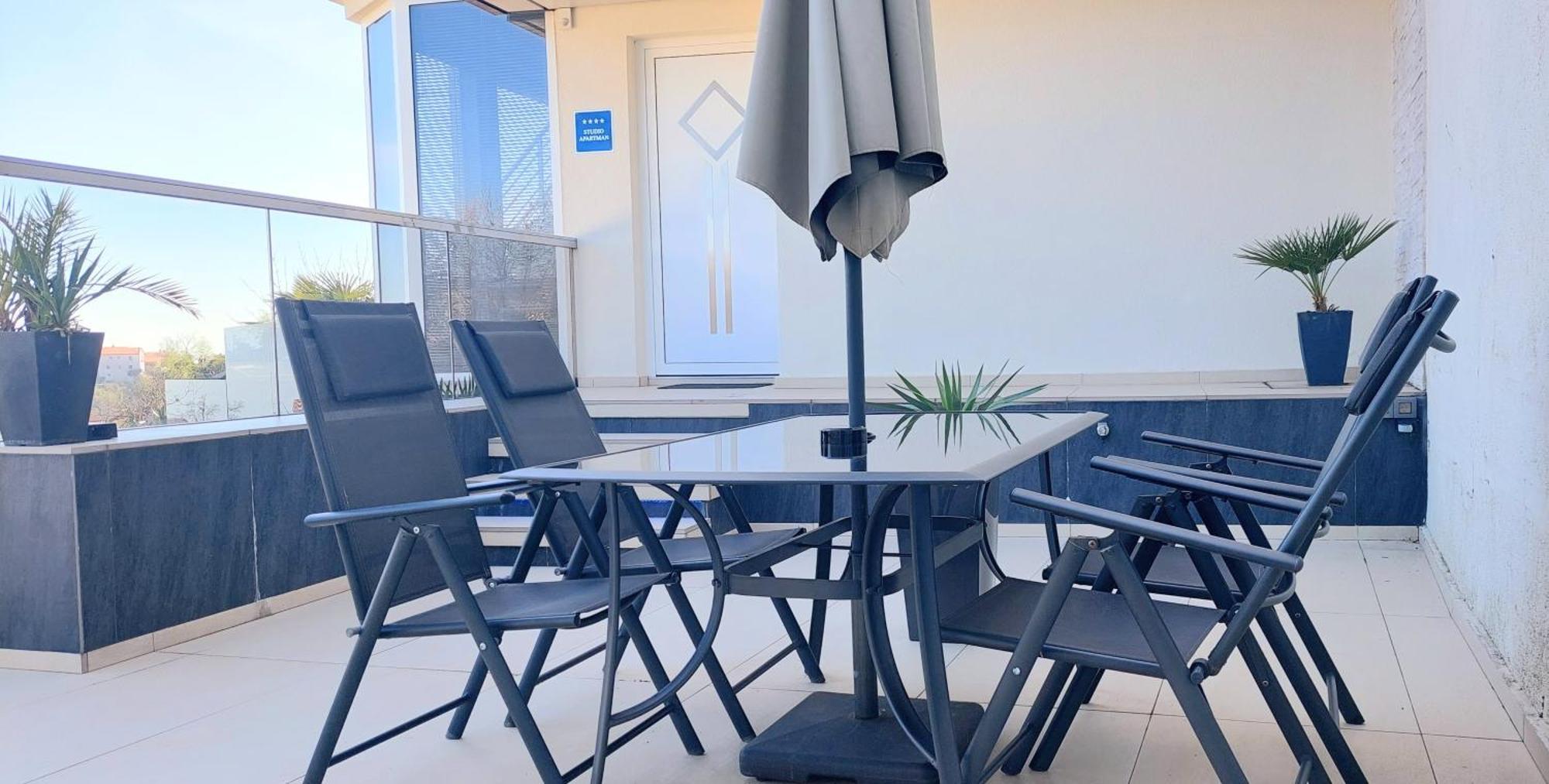 Penthouse Jacuzzi & Pool Apartmants Opatija Bagian luar foto