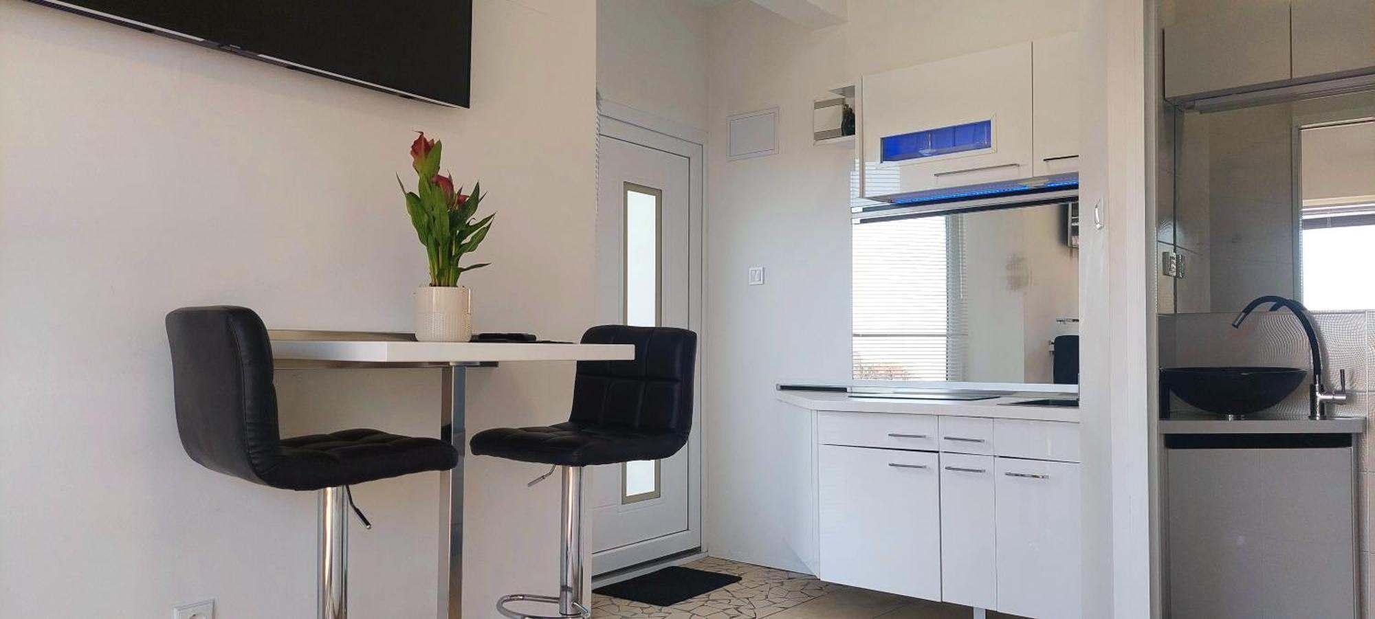 Penthouse Jacuzzi & Pool Apartmants Opatija Bagian luar foto