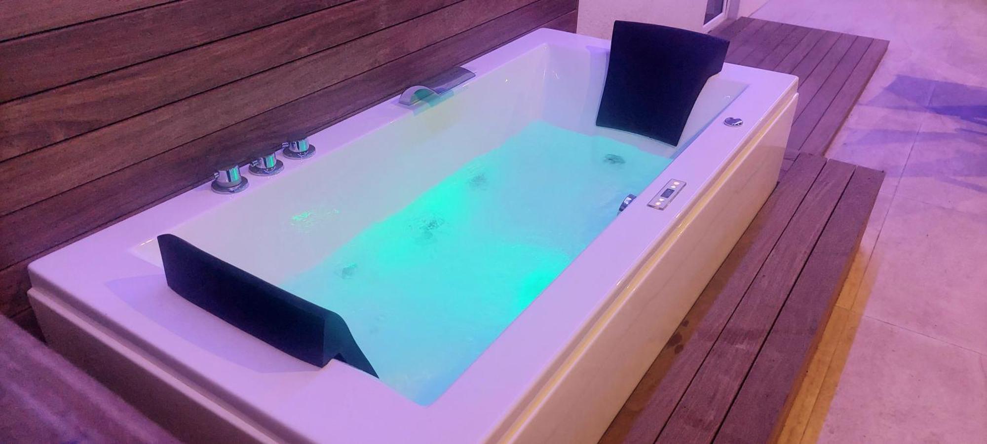Penthouse Jacuzzi & Pool Apartmants Opatija Bagian luar foto