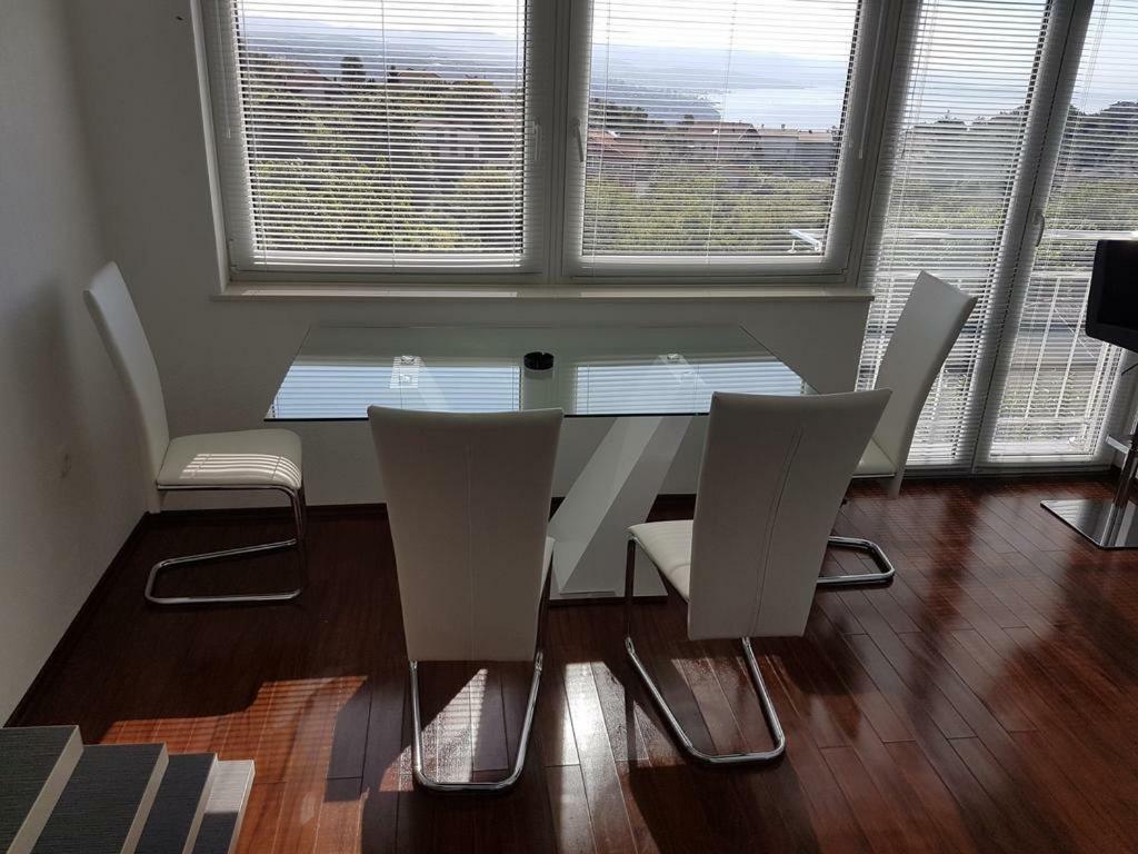 Penthouse Jacuzzi & Pool Apartmants Opatija Bagian luar foto